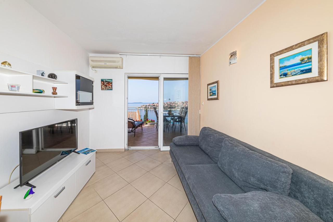 Apartments Villa Nea Leona Трогир Экстерьер фото