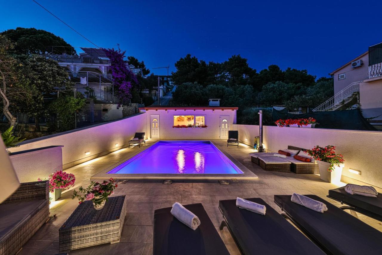 Apartments Villa Nea Leona Трогир Экстерьер фото